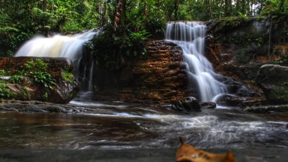 Amazonas solicita relatório sobre áreas de risco de desastres naturais em atrativos turísticos do estado