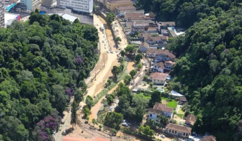 Tragédia em Petrópolis já contabiliza 232 mortos