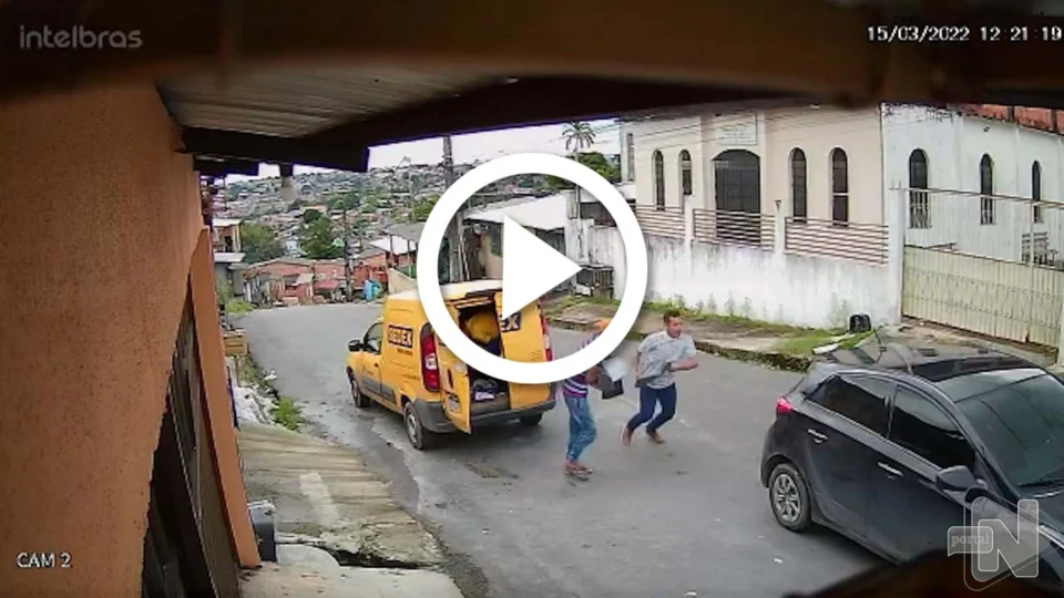 VÍDEO: carteiro é assaltado na Zona Leste de Manaus