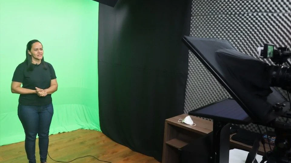 Ano letivo da rede municipal inicia de forma remota nesta segunda-feira em Manaus