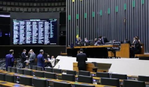 Câmara conclui votação de projeto que altera regras do IR