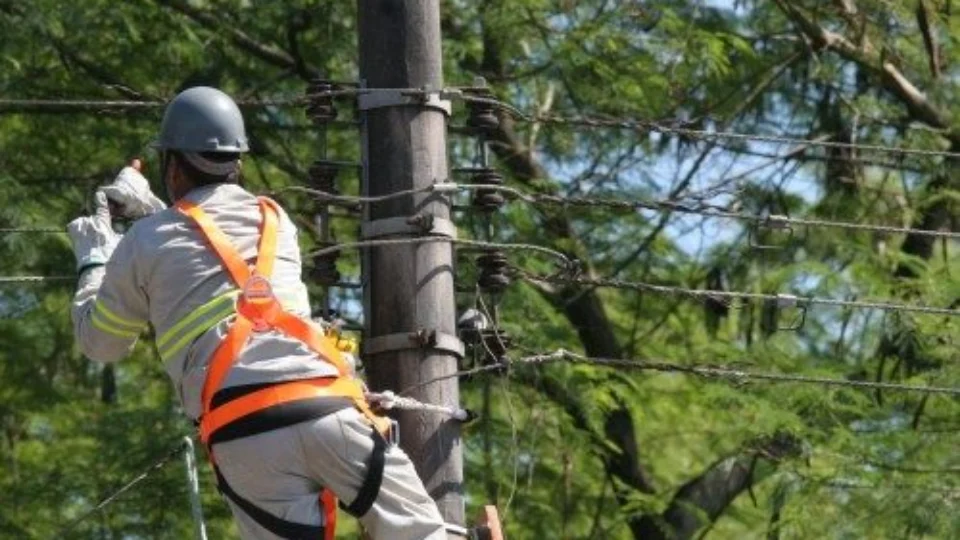 Falta de energia elétrica afetará vários bairros de Manaus neste fim de semana; veja lista