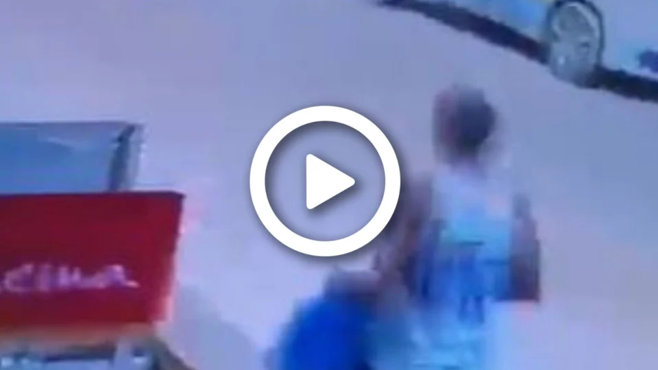 VÍDEO: homem é flagrado furtando botijão de gás de comércio em Manacapuru-AM