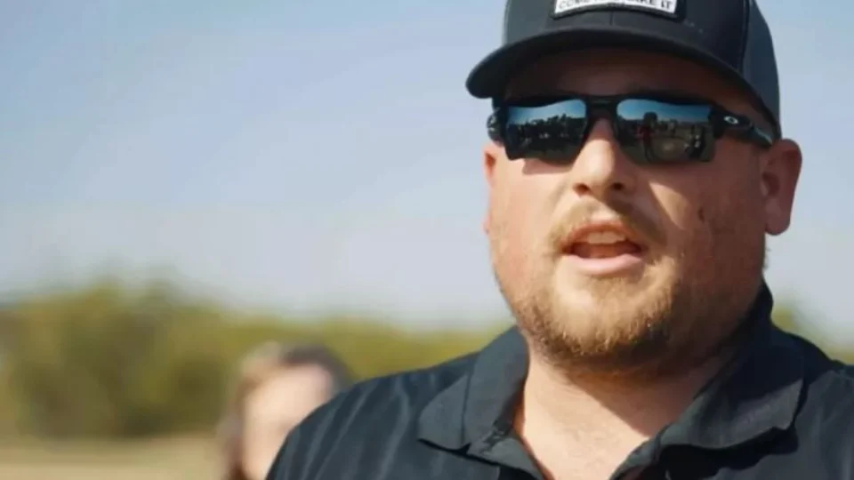 Líder de movimento ‘antimáscara’ morre, aos 30 anos, de Covid nos EUA