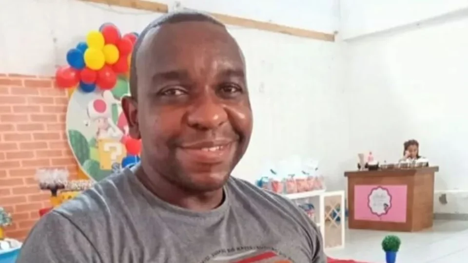 Sargento da Marinha mata vizinho negro ao confundi-lo com bandido em condomínio, no Rj