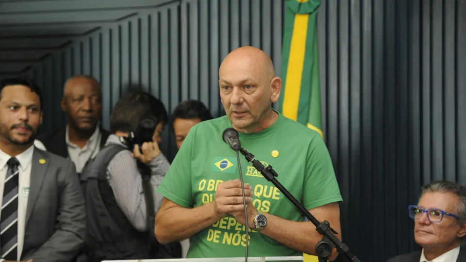 Luciano Hang é convocado para depor na CPI da Pandemia na próxima quarta-feira