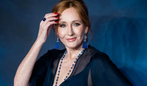 J.K. Rowling volta a ser criticada após novos comentários transfóbicos em redes sociais