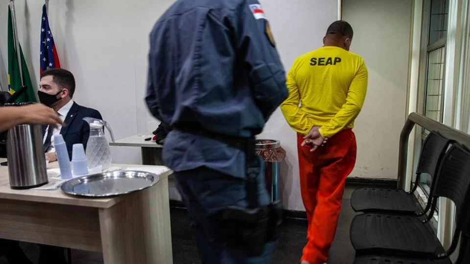 Pedreiro suspeito de roubar e matar empresária por dívida de R$ 300 é condenado a mais de 20 anos de prisão, em Manaus