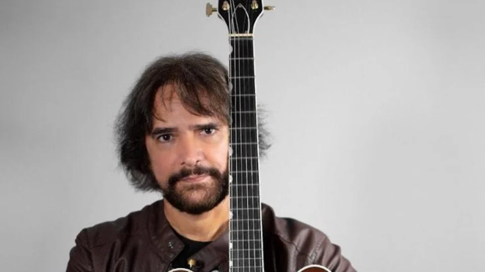 Eraldo Bandeira lança clipe ‘Palavras’ em plataforma digital