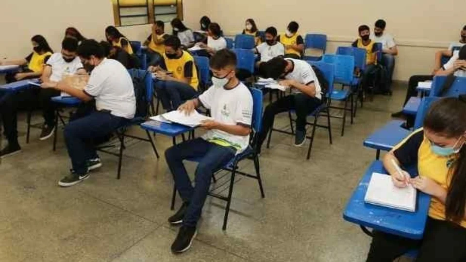 Em Manaus, matrículas para novos alunos da EJA iniciam nesta segunda-feira