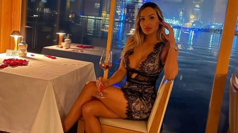 Blogueira é presa com cocaína antes de voo para Dubai