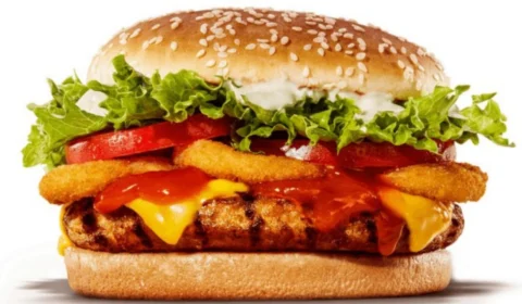 Após notificação do Procon, Burger King muda nome de sanduíche Whopper Costela para Whopper Paleta Suína