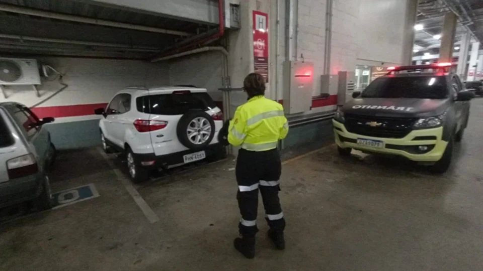 IMMU autua 18 condutores de veículos por estacionamento irregular em Manaus