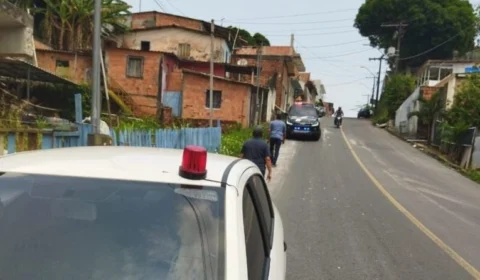 Funcionários de empresa de móveis são presos por desviar produtos e vender na internet, no interior do AM