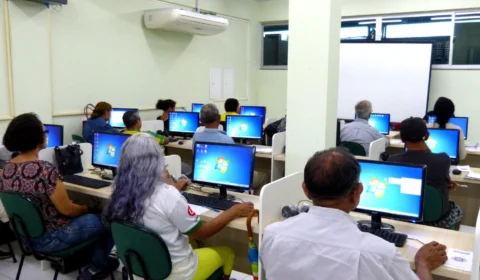 Lei de inclusão digital de idosos é sancionada no Amazonas