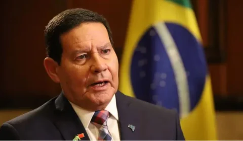 Em Manaus, Hamilton Mourão diz que redução da alíquota do IPI afetou a Zona Franca