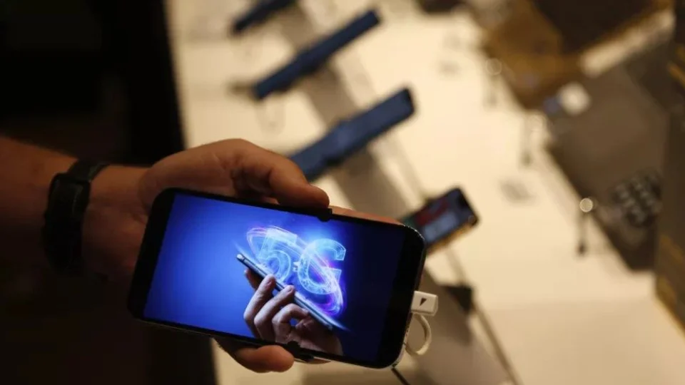 Estudo afirma que vendas de smartphones 5G cresceram 230% no Brasil