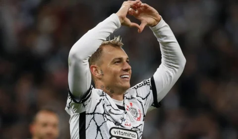 Corinthians empata com Furacão em 1 a 1 pela décima segunda rodada do Campeonato Brasileiro