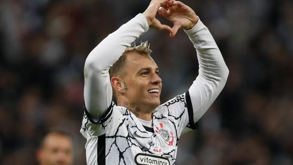 Corinthians empata com Furacão em 1 a 1 pela décima segunda rodada do Campeonato Brasileiro