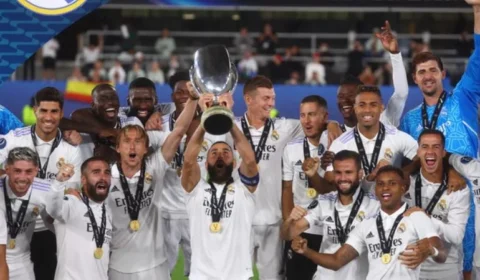 Real Madrid vence Eintracht Frankfurt por 2 a 0 e conquista pela quinta vez Supercopa da Uefa