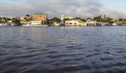 Manaquiri, no AM, dispensa licitações de mais de R$ 1 milhão para compra de combustível e gás de cozinha