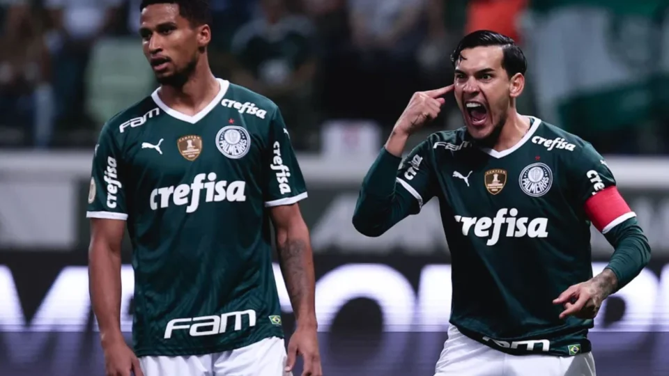 Triunfo sobre Coritiba de 2 a 0 faz Palmeiras chegar a 24 partidas sem sofrer gol em 39 jogos em 2022