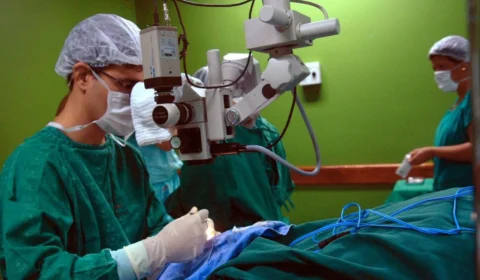 Cirurgia robótica é regulamentada pelo Conselho Federal de Medicina