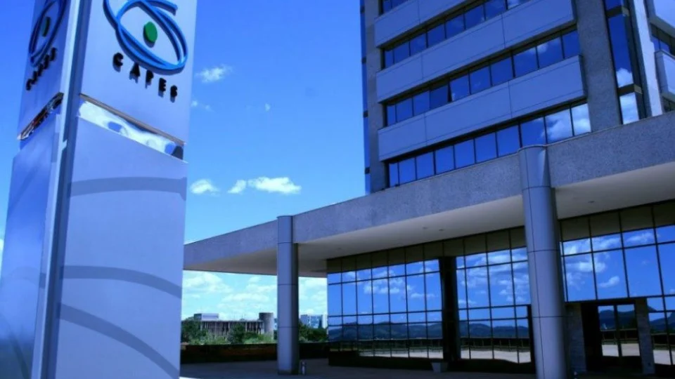 Universidade Aberta do Brasil oferece mais de 130 mil vagas