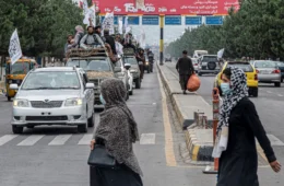 Afeganistão: volta do Talibã traz prisão e tortura ao cotidiano das mulheres