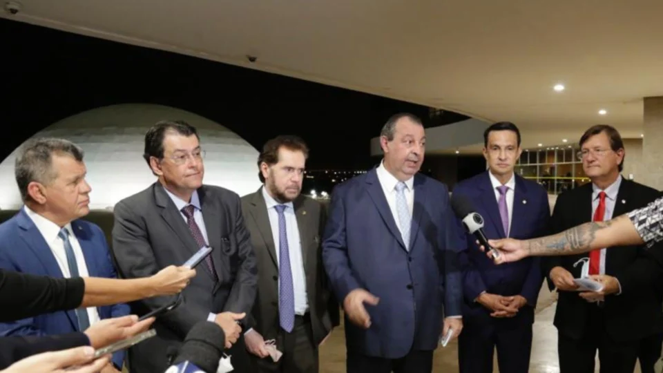 Decretos de Bolsonaro: parlamentares do AM se reúnem em Brasília para traçar defesa da ZFM