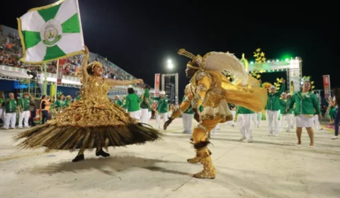 Desfiles das escolas de samba do Grupo Especial de Manaus encerram carnaval no AM