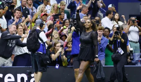 Lenda do tênis mundial Serena Williams se despede das quadras após derrota no US Open nos EUA