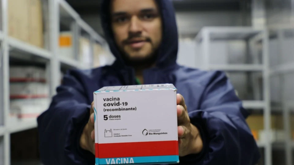 Amazonas recebe mais 2 mil vacinas contra Covid-19 nesta segunda-feira