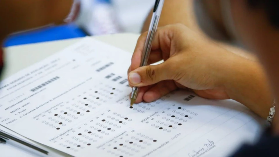 Veja os processos seletivos e concursos abertos nesta semana no AM