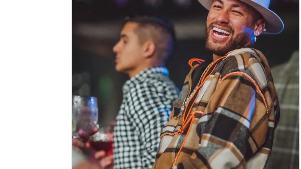 Neymar encerra férias e projeta Copa do Mundo do Catar: ‘Temos um troféuzinho pra buscar!!!’