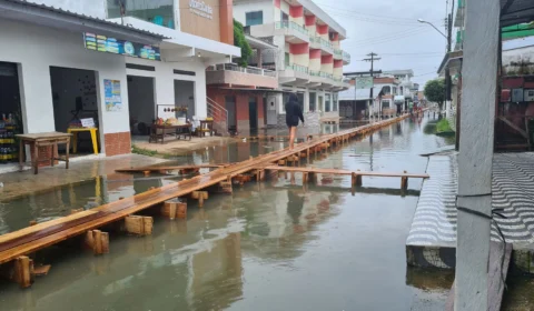 Codajás decreta situação de emergência, e vai a 50 número de cidades afetadas pela cheia no AM