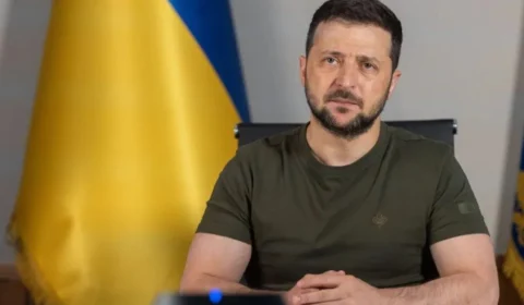 Presidente ucraniano demite funcionários do governo por suposta colaboração com Rússia