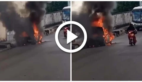 VÍDEO: carro pega fogo em rua da Zona Centro-Oeste de Manaus