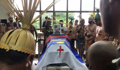 Corpo do indigenista Bruno Pereira é velado no Grande Recife