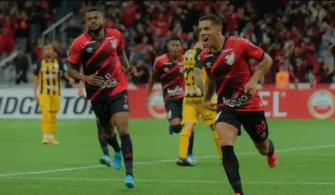 Na estreia de Fábio Carille, Athletico/PR vence The Strongest por 1 a 0 pela segunda rodada da Libertadores