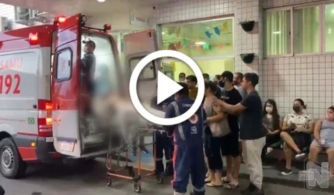 VÍDEO: jovem é esfaqueada após supostamente recusar pedido de namoro na Zona Norte de Manaus