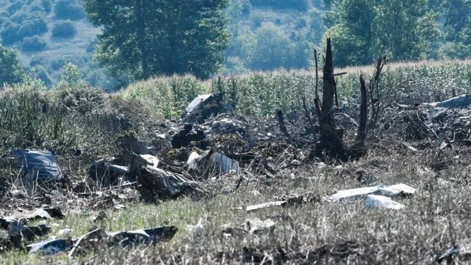 Avião militar de carga da Ucrânia cai na Grécia