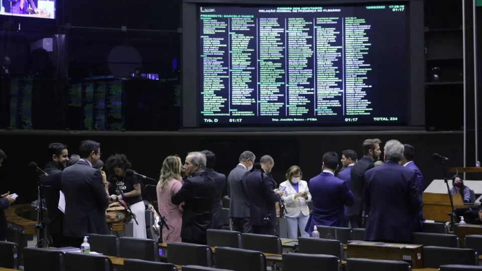 Câmara aprova medida provisória que unifica sistemas de cartórios