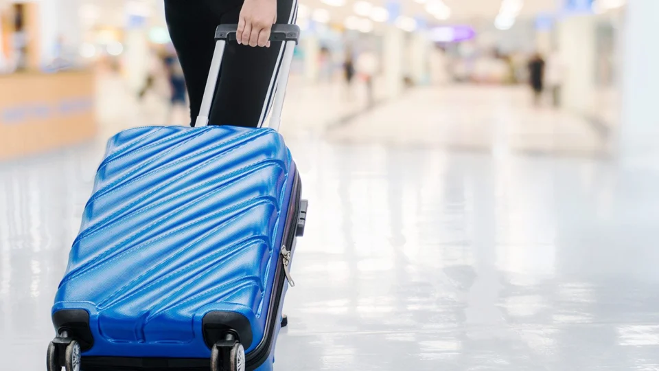 Governo veta regra aprovada pelo Congresso que restabelecia despacho gratuito de bagagens no Brasil