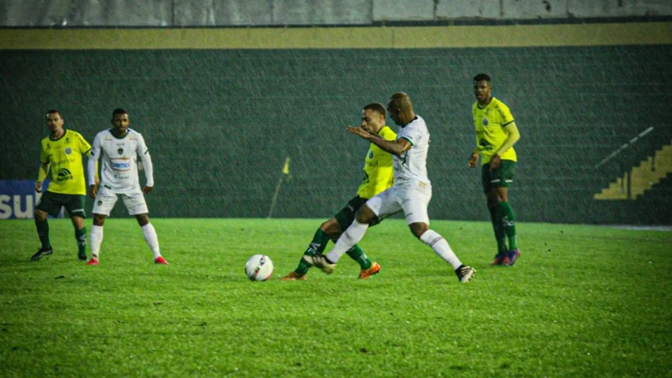 Manaus dá vexame e perde de 5 a 0 para Ypiranga pelo Brasileiro da Série C