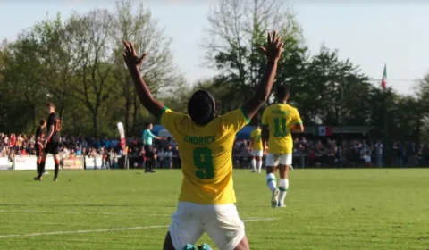 Endrick de 15 anos marca duas vezes para seleção brasileira sub-17 em torneio na França