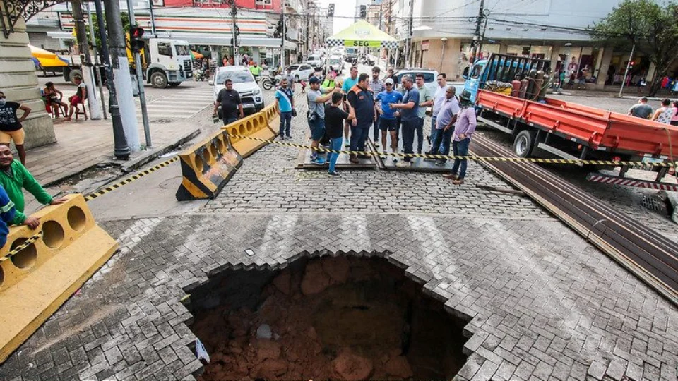Trabalho em galeria que cedeu no Centro de Manaus será realizado a médio prazo
