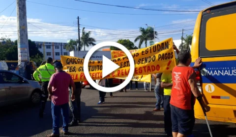 Vídeo: motoristas de ‘amarelinho’ protestam na Zona Leste de Manaus