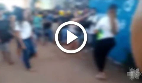 Vídeo: jovem aponta arma para aluna durante discussão em frente de escola no DF