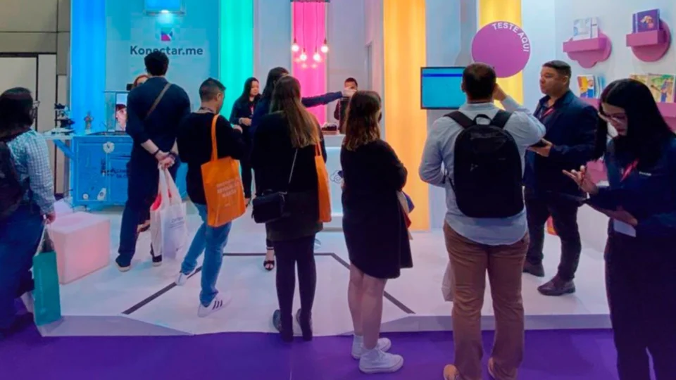 Mais de 270 marcas expositoras e startups de educação participam da feira Bett Brasil 2022, em São Paulo